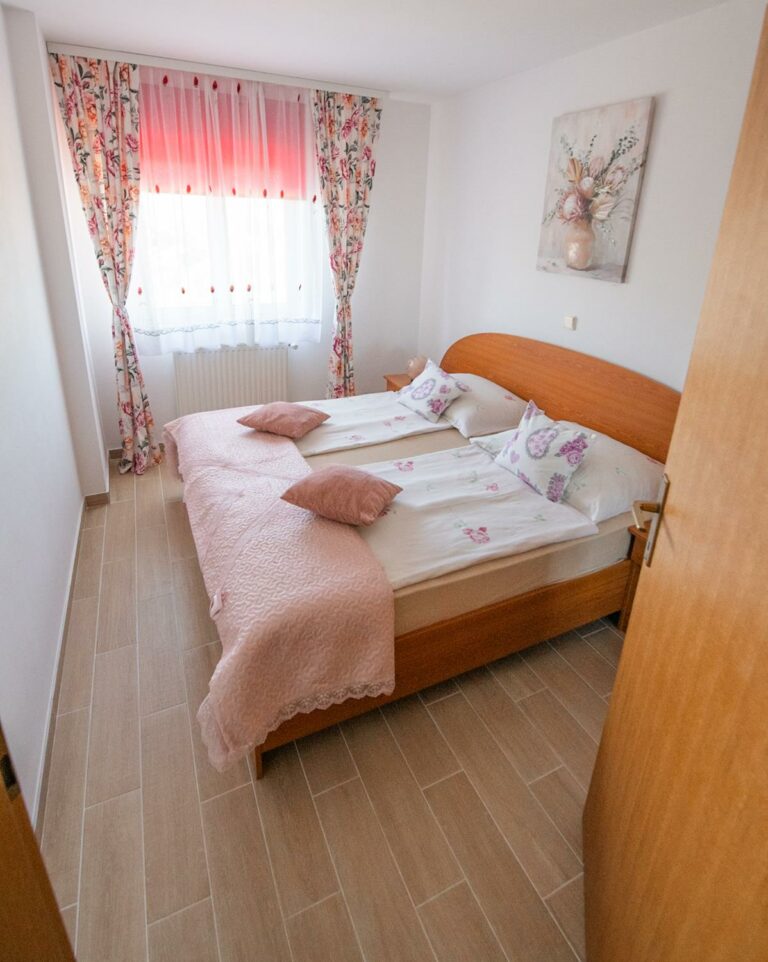 apartment4-8